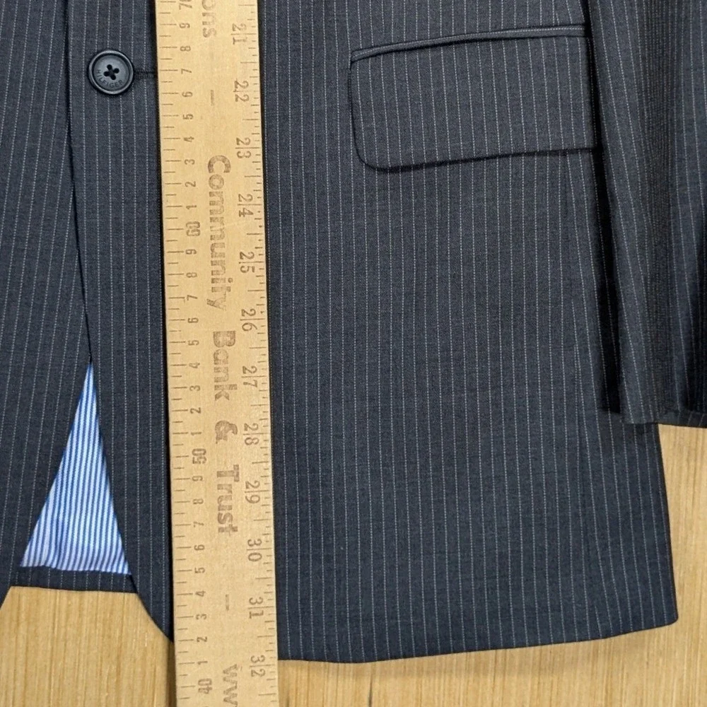 Tommy Hilfiger Mens Pinstripe Blazer Charcoal Gray Two‎ Button Suit Jacket